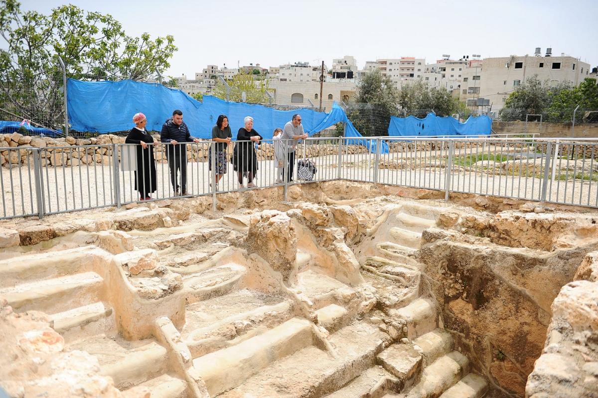 הגן הארכיאולוגי תל חברון פתוח לביקור!