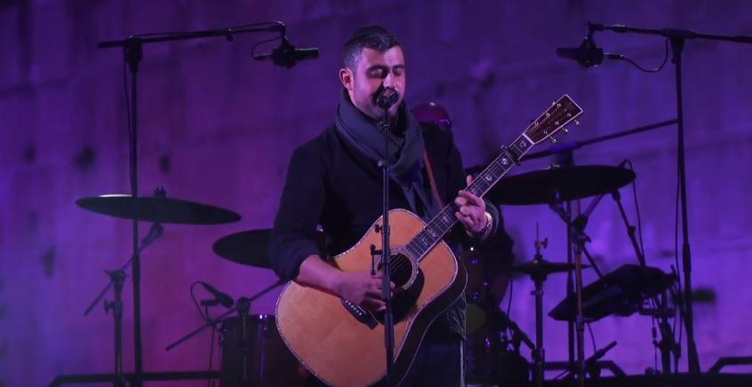 Thousands watch Hebron concert ahead of Shabbat Chayei Sarah
