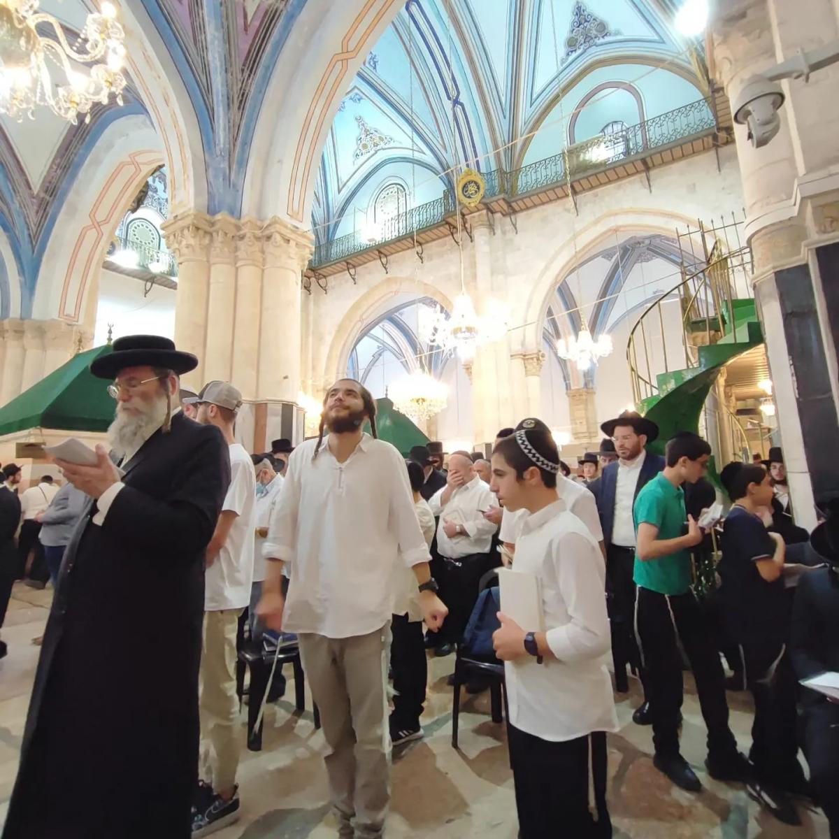 ערב ר”ח אלול: אלפים במערת המכפלה