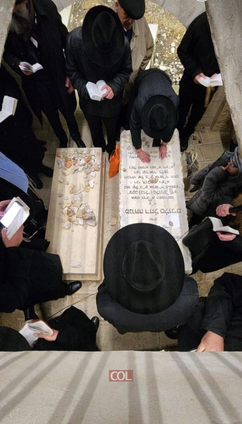 Annual gathering for 135th yahrzeit of Menucha Rochel Slonim